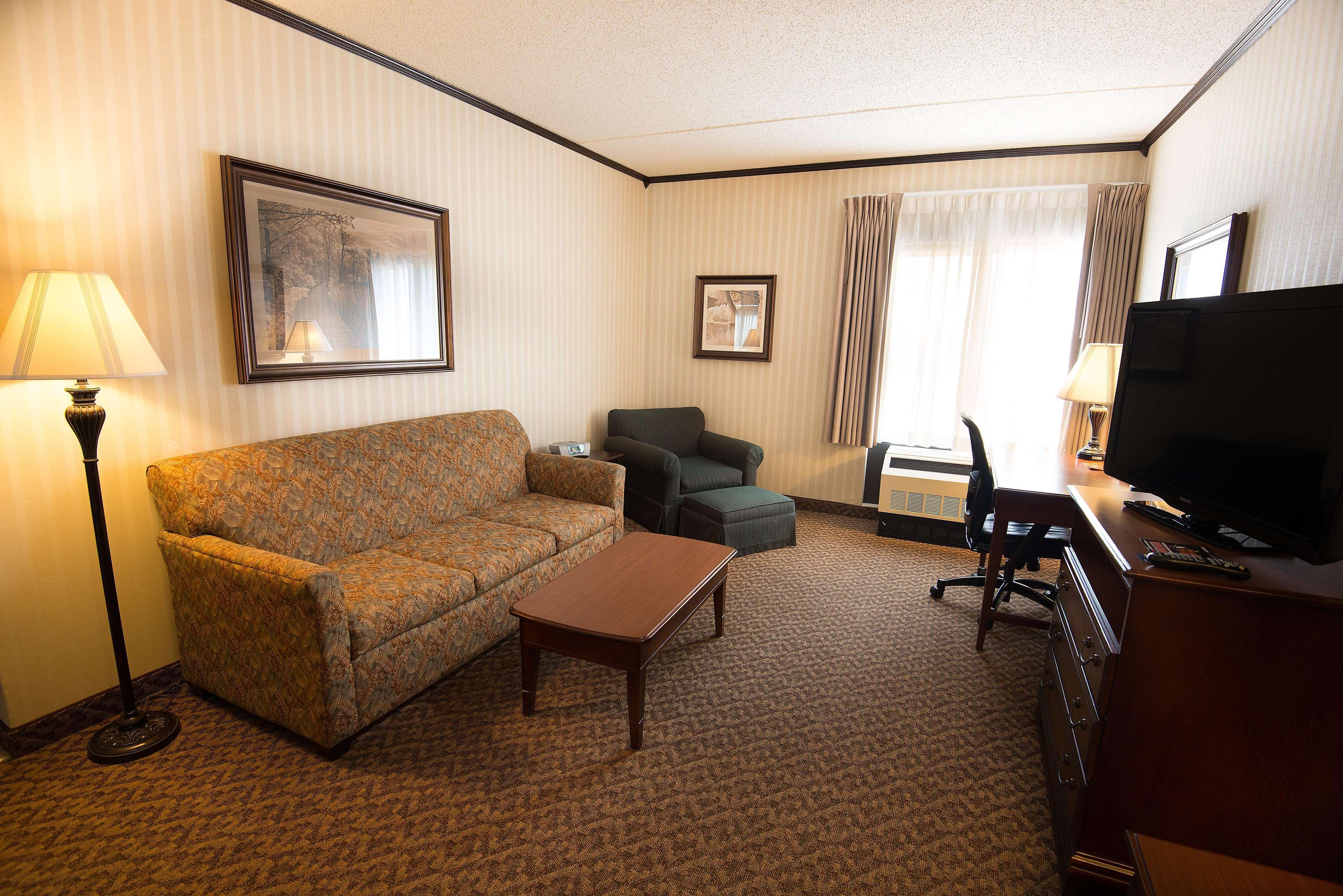 Hampton Inn Carlstadt At The Meadowlands Exterior photo