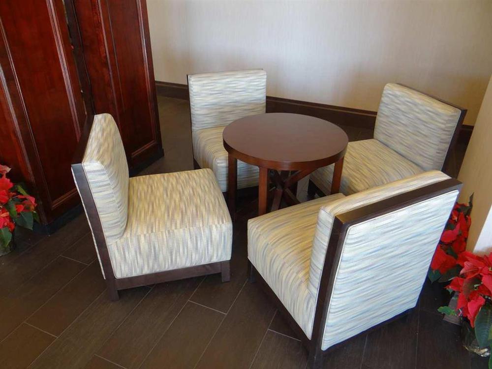 Hampton Inn Carlstadt At The Meadowlands Interior photo